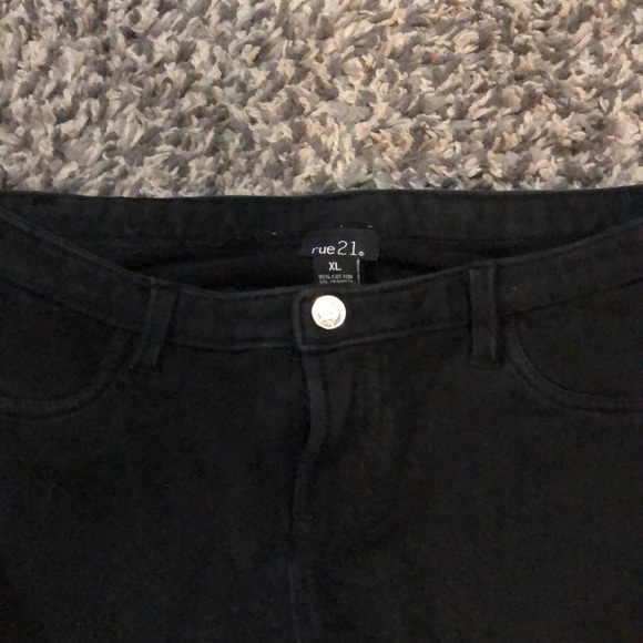 Jeggens - Picture 2 of 3